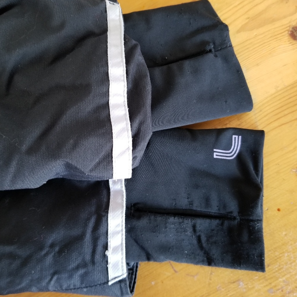 Lolè Winter Jacket With Thumbholes (no hood) - Picture 6 of 9